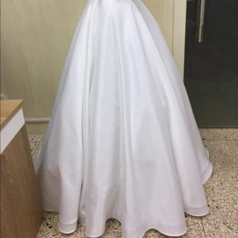 Full ballgown skirt